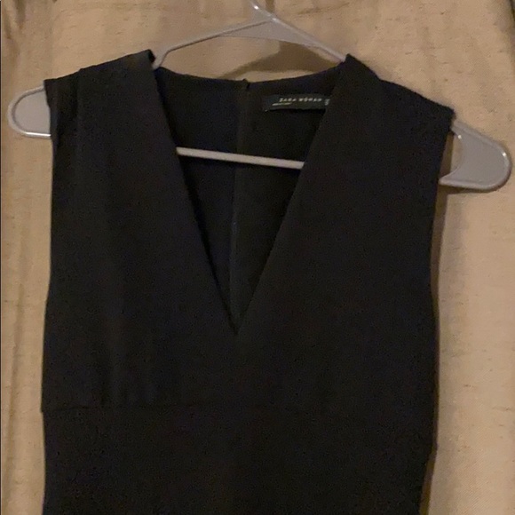 ZARA MIDI VNECK BLACK BODYCON DRESS - Picture 2 of 4
